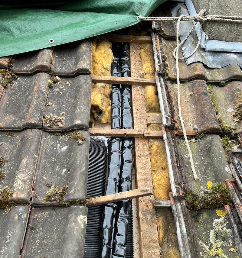 passage-canalisation-solaire-existant-charpente